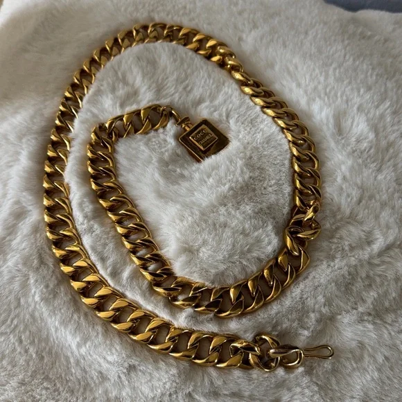 Coco Chanel Gold Double Chain Belt w/ Perfume Bottle (Vintage) Rare Item 36” - Picture 9 of 11